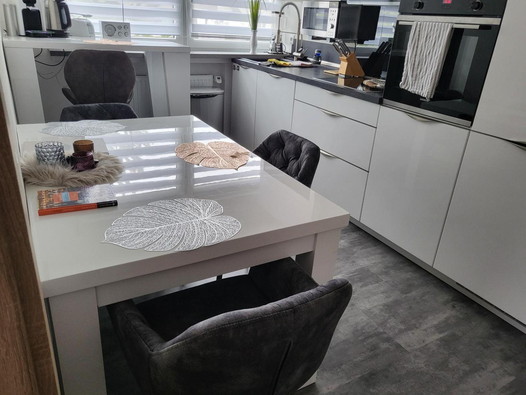 Lounge 2 Apartment โคเบลนซ์ ภายนอก รูปภาพ